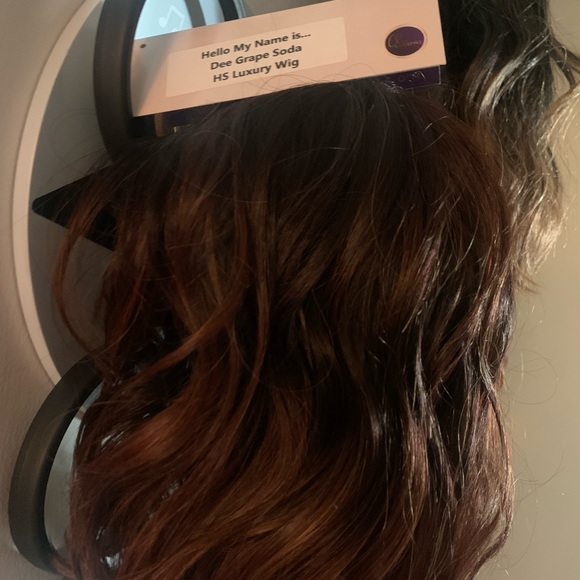 Dee wig from chic lifestyle in color grape soda - Picture 3 of 15